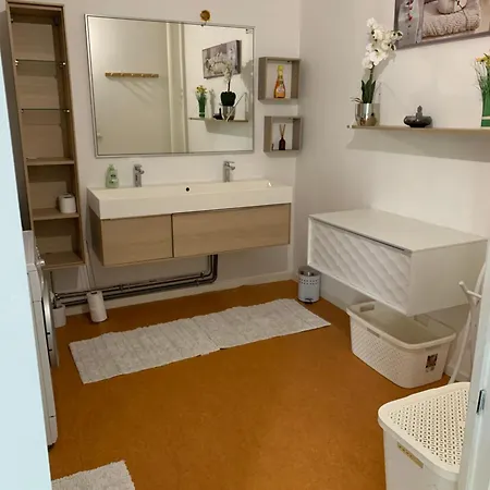 120m2 *